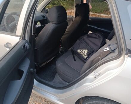 Серый Шкода Фабия, объемом двигателя 0 л и пробегом 179 тыс. км за 3299 $, фото 1 на Automoto.ua