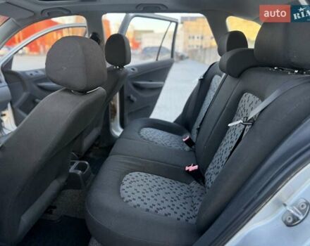 Сірий Шкода Фабія, об'ємом двигуна 1.39 л та пробігом 164 тис. км за 3999 $, фото 25 на Automoto.ua