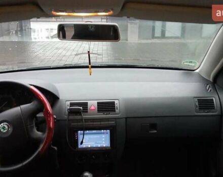 Серый Шкода Фабия, объемом двигателя 1.4 л и пробегом 198 тыс. км за 5200 $, фото 6 на Automoto.ua