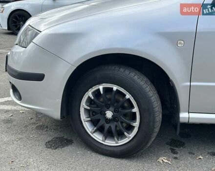 Шкода Фабия 2006 в Киеве на Automoto.ua Серый Шкода Фабия, объемом двигателя 1.2 л и пробегом 158 тыс. км за 4690 $, фото 12 на Automoto.ua