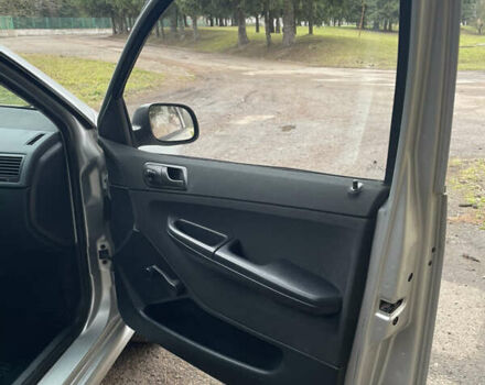 Серый Шкода Фабия, объемом двигателя 1.2 л и пробегом 175 тыс. км за 2800 $, фото 16 на Automoto.ua