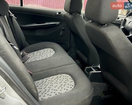 Серый Шкода Фабия, объемом двигателя 1.39 л и пробегом 164 тыс. км за 4299 $, фото 26 на Automoto.ua