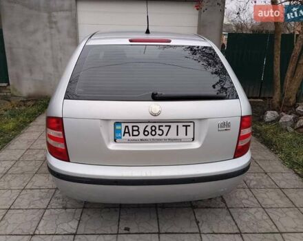 Серый Шкода Фабия, объемом двигателя 1.39 л и пробегом 229 тыс. км за 4500 $, фото 1 на Automoto.ua