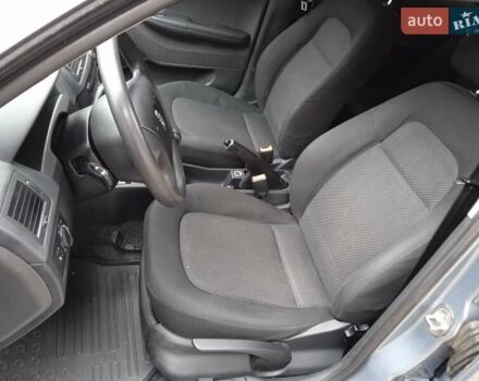 Серый Шкода Фабия, объемом двигателя 1.2 л и пробегом 290 тыс. км за 3400 $, фото 12 на Automoto.ua