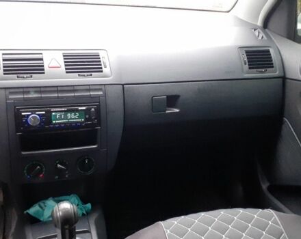 Серый Шкода Фабия, объемом двигателя 1.4 л и пробегом 188 тыс. км за 4199 $, фото 7 на Automoto.ua