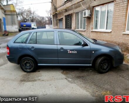 Серый Шкода Фабия, объемом двигателя 1.4 л и пробегом 227 тыс. км за 4500 $, фото 1 на Automoto.ua