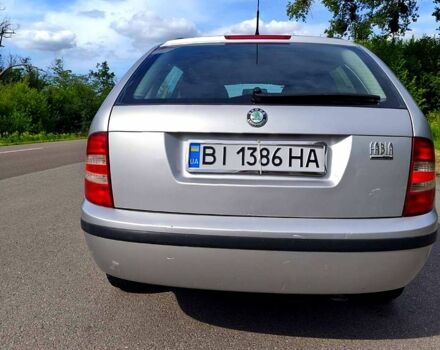 Серый Шкода Фабия, объемом двигателя 1.4 л и пробегом 262 тыс. км за 3800 $, фото 5 на Automoto.ua