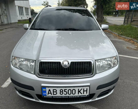 Сірий Шкода Фабія, об'ємом двигуна 1.39 л та пробігом 160 тис. км за 5800 $, фото 2 на Automoto.ua