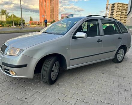 Сірий Шкода Фабія, об'ємом двигуна 1.39 л та пробігом 199 тис. км за 3300 $, фото 5 на Automoto.ua