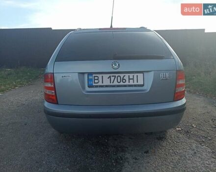 Шкода Фабия 2006 в Полтаве на Automoto.ua Серый Шкода Фабия, объемом двигателя 1.39 л и пробегом 218 тыс. км за 5100 $, фото 5 на Automoto.ua