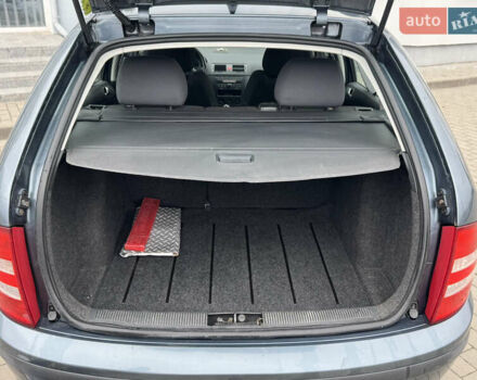 Серый Шкода Фабия, объемом двигателя 1.4 л и пробегом 266 тыс. км за 3998 $, фото 14 на Automoto.ua