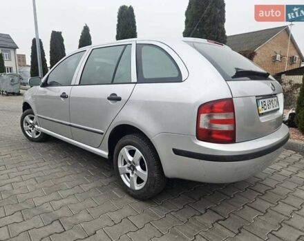 Серый Шкода Фабия, объемом двигателя 1.4 л и пробегом 159 тыс. км за 4800 $, фото 2 на Automoto.ua