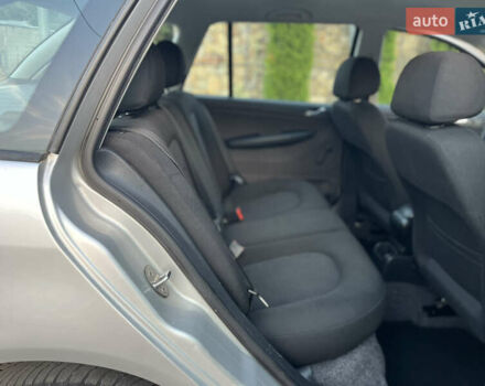 Серый Шкода Фабия, объемом двигателя 1.39 л и пробегом 217 тыс. км за 5399 $, фото 35 на Automoto.ua