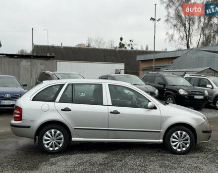 Серый Шкода Фабия, объемом двигателя 1.42 л и пробегом 370 тыс. км за 2999 $, фото 16 на Automoto.ua