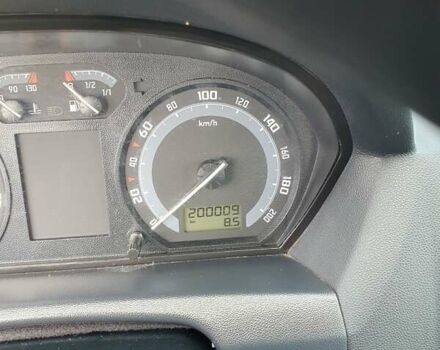 Серый Шкода Фабия, объемом двигателя 1.4 л и пробегом 200 тыс. км за 4900 $, фото 26 на Automoto.ua