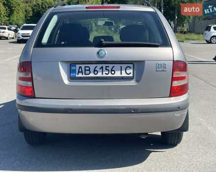 Серый Шкода Фабия, объемом двигателя 1.39 л и пробегом 226 тыс. км за 4900 $, фото 8 на Automoto.ua