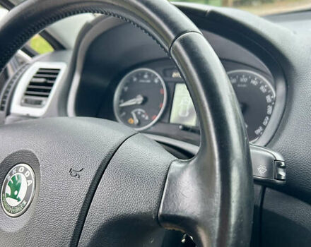 Серый Шкода Фабия, объемом двигателя 1.6 л и пробегом 247 тыс. км за 5150 $, фото 26 на Automoto.ua