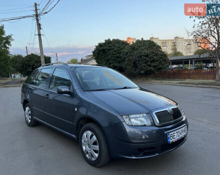 Сірий Шкода Фабія, об'ємом двигуна 1.39 л та пробігом 201 тис. км за 5500 $, фото 1 на Automoto.ua