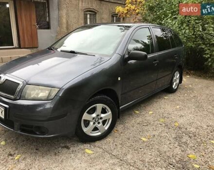 Шкода Фабія 2007 у Одесі на Automoto.ua Сірий Шкода Фабія, об'ємом двигуна 1.2 л та пробігом 269 тис. км за 4900 $, фото 1 на Automoto.ua