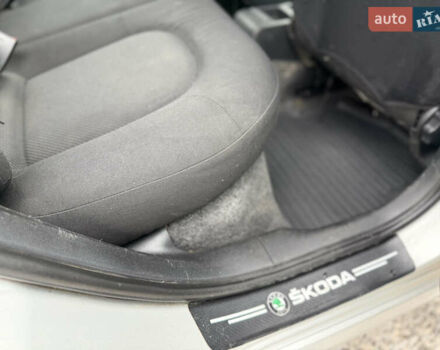 Сірий Шкода Фабія, об'ємом двигуна 1.42 л та пробігом 370 тис. км за 3300 $, фото 37 на Automoto.ua