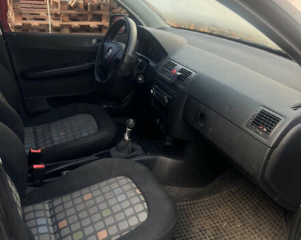 Сірий Шкода Фабія, об'ємом двигуна 1.39 л та пробігом 280 тис. км за 4500 $, фото 5 на Automoto.ua