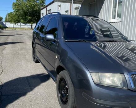 Серый Шкода Фабия, объемом двигателя 1.2 л и пробегом 228 тыс. км за 5200 $, фото 2 на Automoto.ua