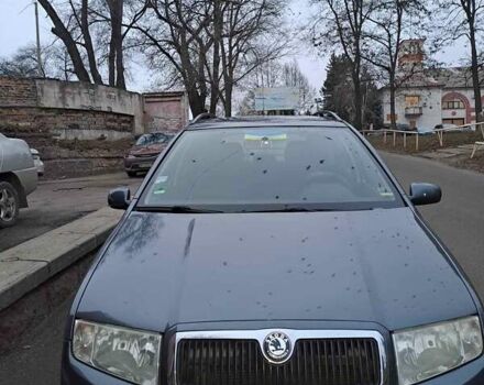 Серый Шкода Фабия, объемом двигателя 1.39 л и пробегом 240 тыс. км за 4800 $, фото 3 на Automoto.ua