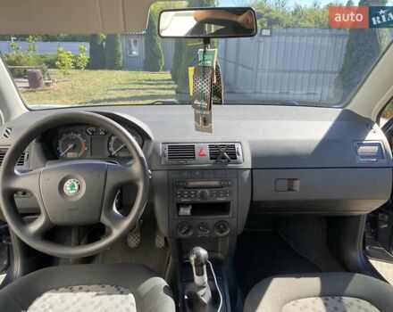 Серый Шкода Фабия, объемом двигателя 1.2 л и пробегом 228 тыс. км за 5200 $, фото 10 на Automoto.ua