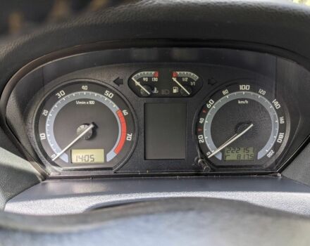 Серый Шкода Фабия, объемом двигателя 1.4 л и пробегом 222 тыс. км за 4000 $, фото 5 на Automoto.ua