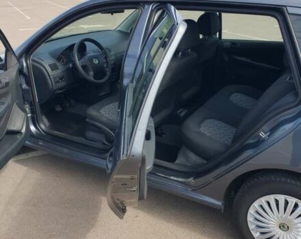 Серый Шкода Фабия, объемом двигателя 1.4 л и пробегом 200 тыс. км за 4900 $, фото 20 на Automoto.ua