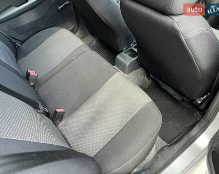Сірий Шкода Фабія, об'ємом двигуна 1.42 л та пробігом 241 тис. км за 3800 $, фото 16 на Automoto.ua