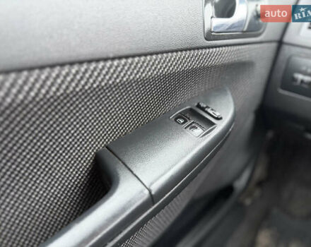 Сірий Шкода Фабія, об'ємом двигуна 1.42 л та пробігом 370 тис. км за 3300 $, фото 31 на Automoto.ua