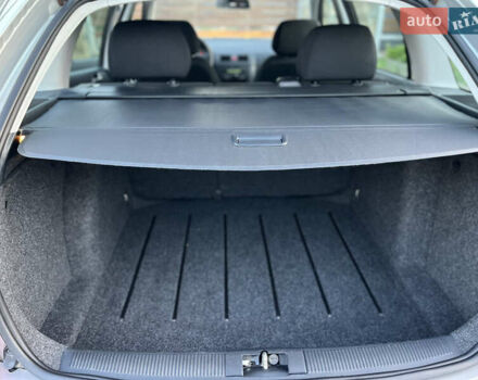 Серый Шкода Фабия, объемом двигателя 1.39 л и пробегом 217 тыс. км за 5399 $, фото 44 на Automoto.ua