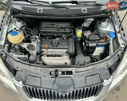 Серый Шкода Фабия, объемом двигателя 1.6 л и пробегом 247 тыс. км за 5150 $, фото 37 на Automoto.ua