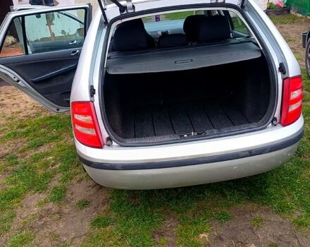 Серый Шкода Фабия, объемом двигателя 1.4 л и пробегом 385 тыс. км за 3530 $, фото 3 на Automoto.ua