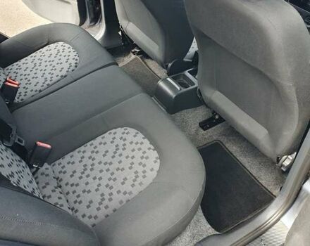 Серый Шкода Фабия, объемом двигателя 1.4 л и пробегом 200 тыс. км за 4900 $, фото 14 на Automoto.ua