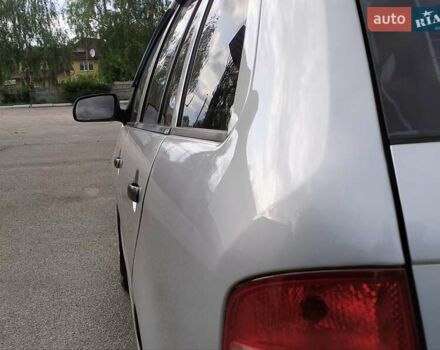 Сірий Шкода Фабія, об'ємом двигуна 1.2 л та пробігом 176 тис. км за 3999 $, фото 6 на Automoto.ua