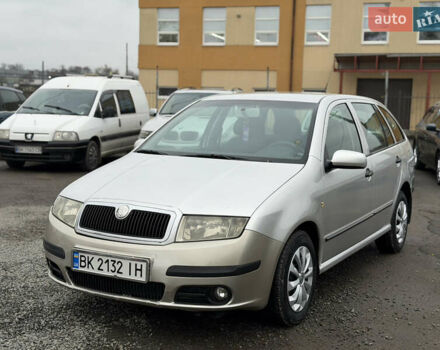 Сірий Шкода Фабія, об'ємом двигуна 1.42 л та пробігом 370 тис. км за 3300 $, фото 10 на Automoto.ua