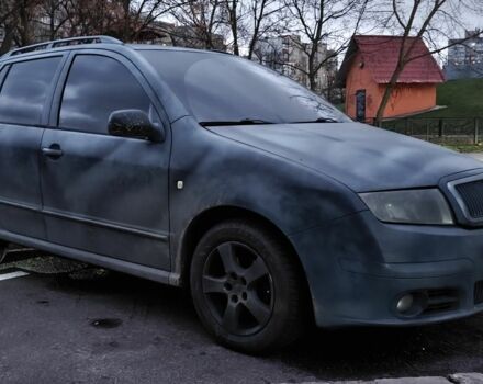 Серый Шкода Фабия, объемом двигателя 1.9 л и пробегом 270 тыс. км за 2700 $, фото 5 на Automoto.ua