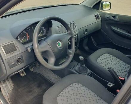 Серый Шкода Фабия, объемом двигателя 1.4 л и пробегом 200 тыс. км за 4900 $, фото 18 на Automoto.ua