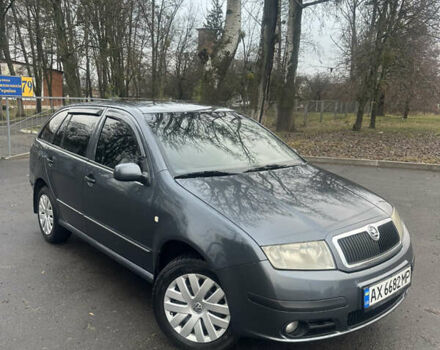 Серый Шкода Фабия, объемом двигателя 1.39 л и пробегом 180 тыс. км за 4350 $, фото 1 на Automoto.ua