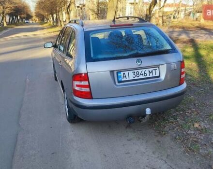 Серый Шкода Фабия, объемом двигателя 1.39 л и пробегом 217 тыс. км за 4900 $, фото 3 на Automoto.ua