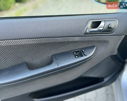 Серый Шкода Фабия, объемом двигателя 1.39 л и пробегом 217 тыс. км за 5399 $, фото 18 на Automoto.ua