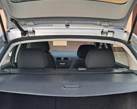 Сірий Шкода Фабія, об'ємом двигуна 1.4 л та пробігом 174 тис. км за 4650 $, фото 6 на Automoto.ua