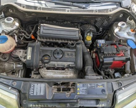 Серый Шкода Фабия, объемом двигателя 1.4 л и пробегом 222 тыс. км за 4000 $, фото 7 на Automoto.ua