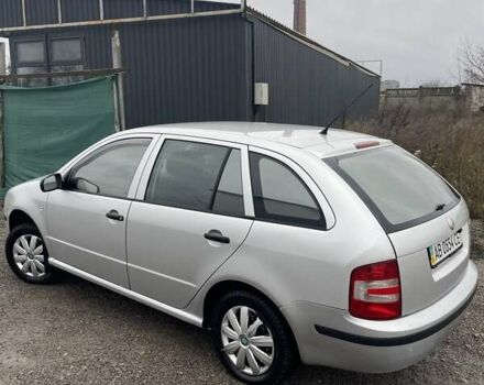 Сірий Шкода Фабія, об'ємом двигуна 1.2 л та пробігом 200 тис. км за 2600 $, фото 2 на Automoto.ua