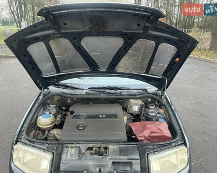 Серый Шкода Фабия, объемом двигателя 1.39 л и пробегом 180 тыс. км за 4350 $, фото 13 на Automoto.ua