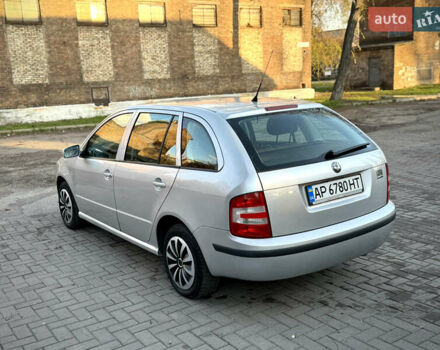 Серый Шкода Фабия, объемом двигателя 1.39 л и пробегом 190 тыс. км за 4300 $, фото 18 на Automoto.ua