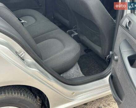 Серый Шкода Фабия, объемом двигателя 1.4 л и пробегом 217 тыс. км за 5499 $, фото 10 на Automoto.ua