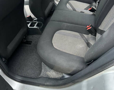 Серый Шкода Фабия, объемом двигателя 1.4 л и пробегом 203 тыс. км за 4800 $, фото 25 на Automoto.ua